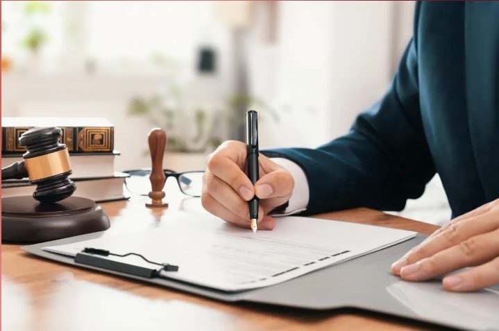 Firma y revisión de documentos
